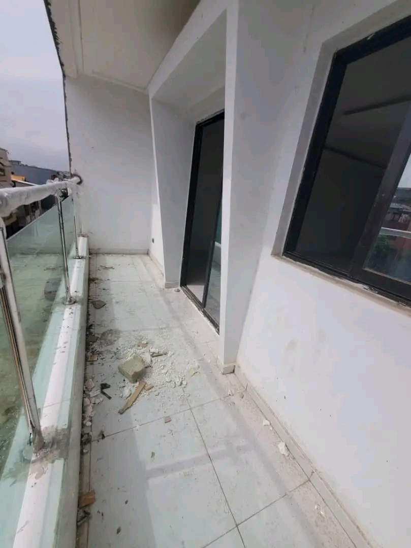 Appartement à louer 2 pièces et 3 pièces - Image 2