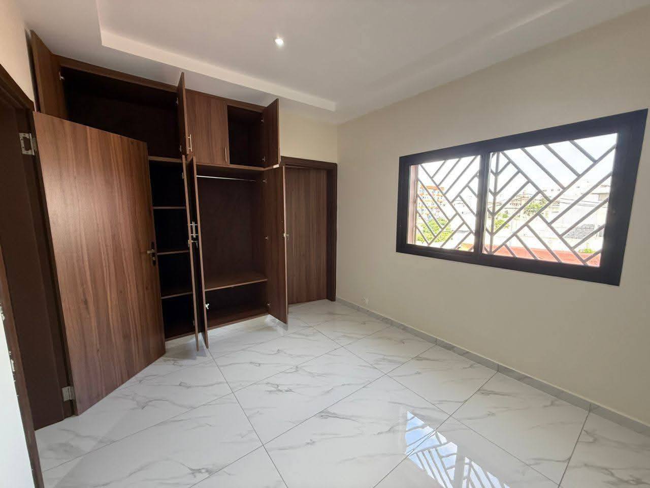 VILLA DUPLEX DE STANDING - Image 3