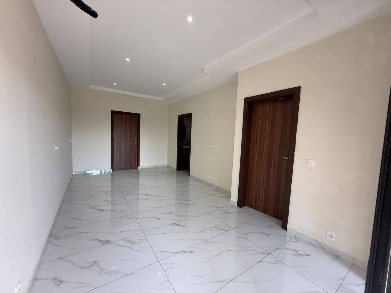 VILLA DUPLEX DE STANDING - Image 2