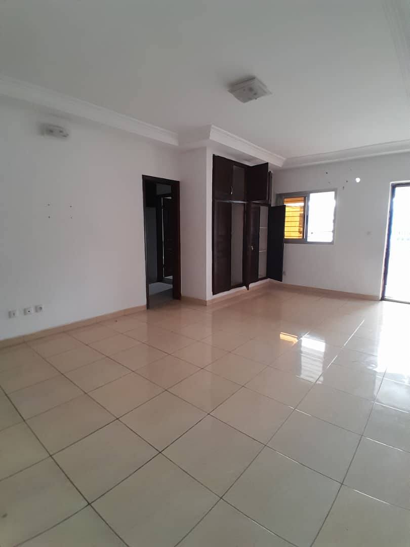 Duplex 6 pièces bien staffé - Image 3