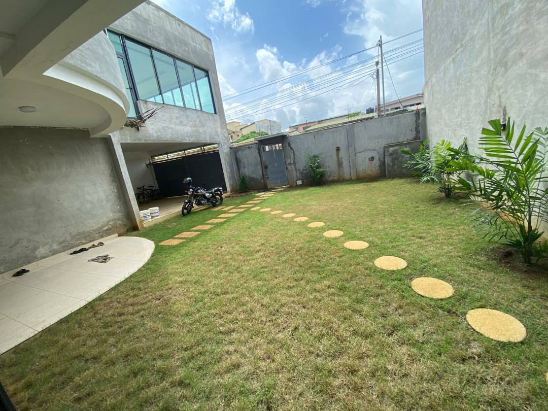 VILLA DUPLEX À LOUER HAUT STANDING