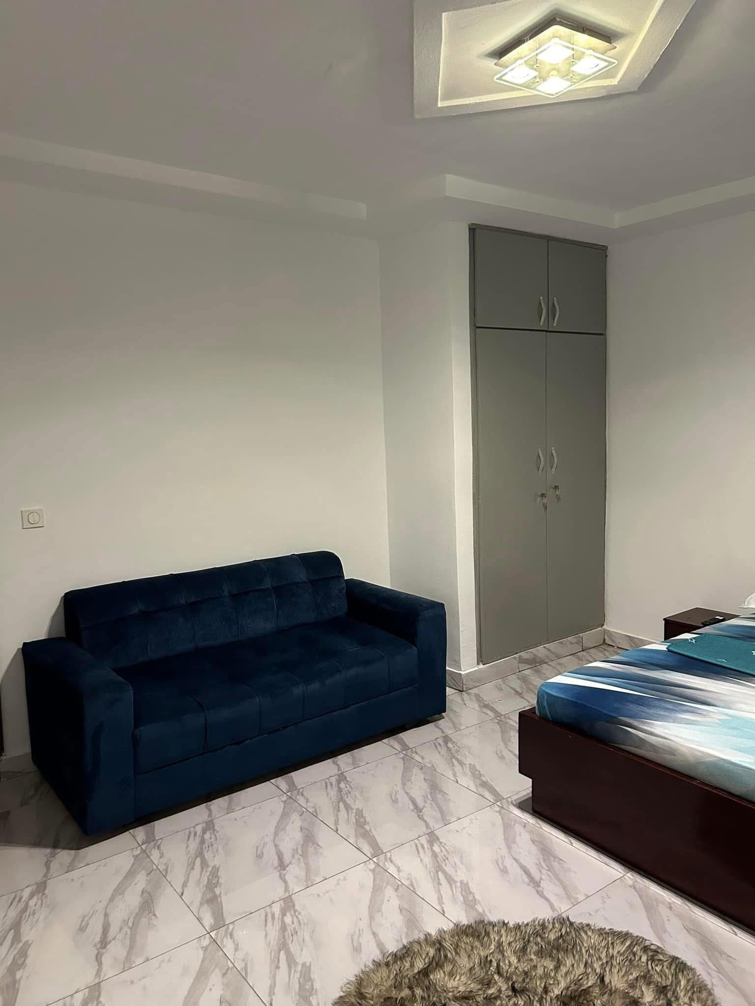 Résidence meublée CHAMBRE SALON.